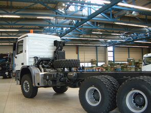 Mercedes LKW 40 ton Version, 10+1 Räder, 14.00R20, TRILEX Felgen