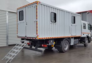 Mobile Werkstatt und Abschmierfahrzeuge für den Service und Reparatur auf Baustellen, in Minen, in der Landwirtschaft etc.