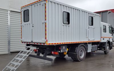 Mobile Werkstatt und Abschmierfahrzeuge für den Service und Reparatur auf Baustellen, in Minen, in der Landwirtschaft etc.