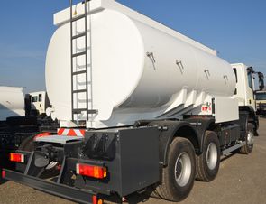 Recommend tank superstructures: Strongness and torsion-resistant design