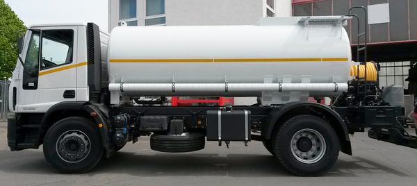 Cleaning truck for high-pressure cleaning and flushing jobs. Made in Germany