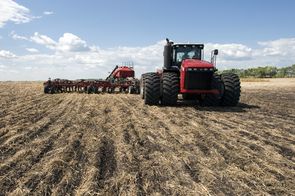 Powerful BUHLER Versatile 4WD tractors with 350 HP to 550 HP