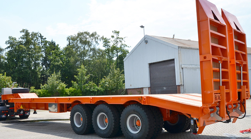 Customized off-road low bed trailer with loading capacity up to 120 ton. Made in Germany, Europe.